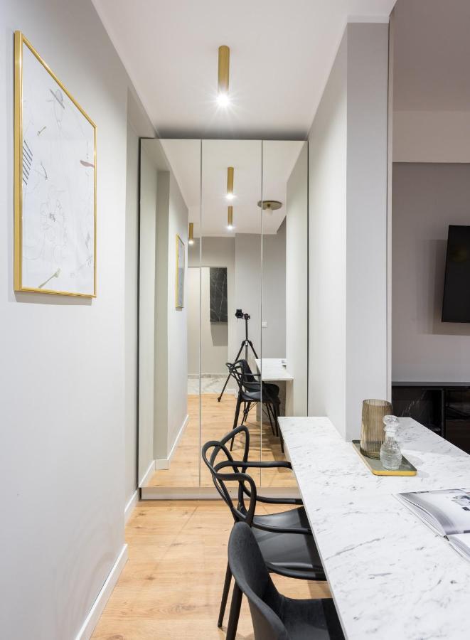 Crystal 3Bdr Apartment In Center Bukarest Eksteriør billede