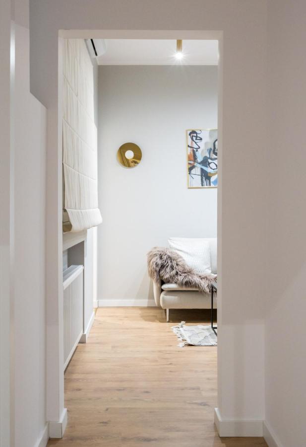 Crystal 3Bdr Apartment In Center Bukarest Eksteriør billede