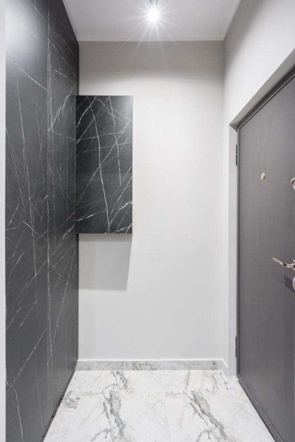 Crystal 3Bdr Apartment In Center Bukarest Eksteriør billede