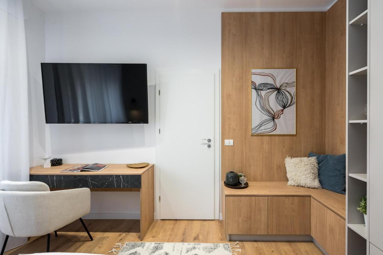Crystal 3Bdr Apartment In Center Bukarest Eksteriør billede