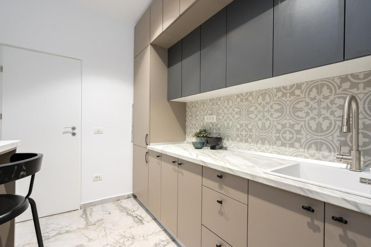 Crystal 3Bdr Apartment In Center Bukarest Eksteriør billede